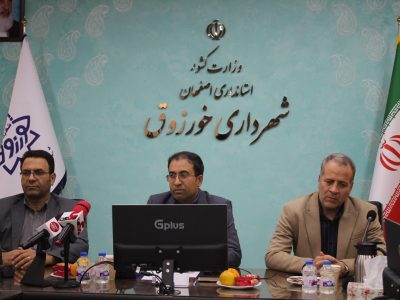 خورزوق، مکتب قلمکار و همدلی؛ جشنواره فرهنگی شهر با رونمایی از طرحهای بزرگ و گویش کهن